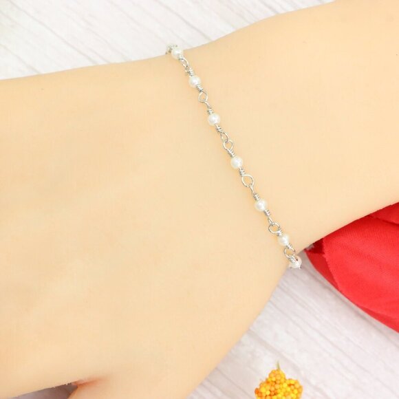 "Trendy Handmade Bracelet – A Thoughtful Gift for Girls & Women | UNVRC1413 - Picture 1 of 10